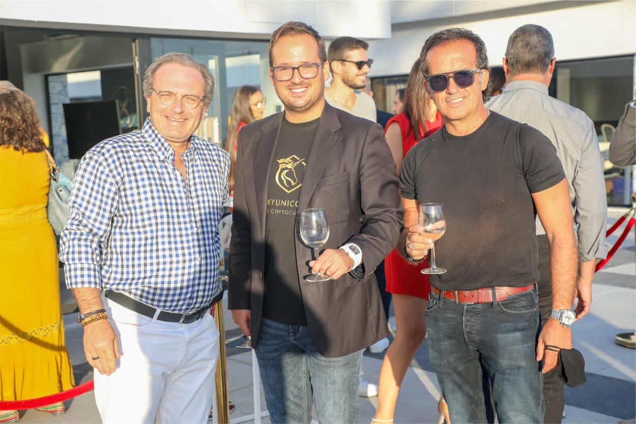 SKY UNICORN Presentation - photo 5